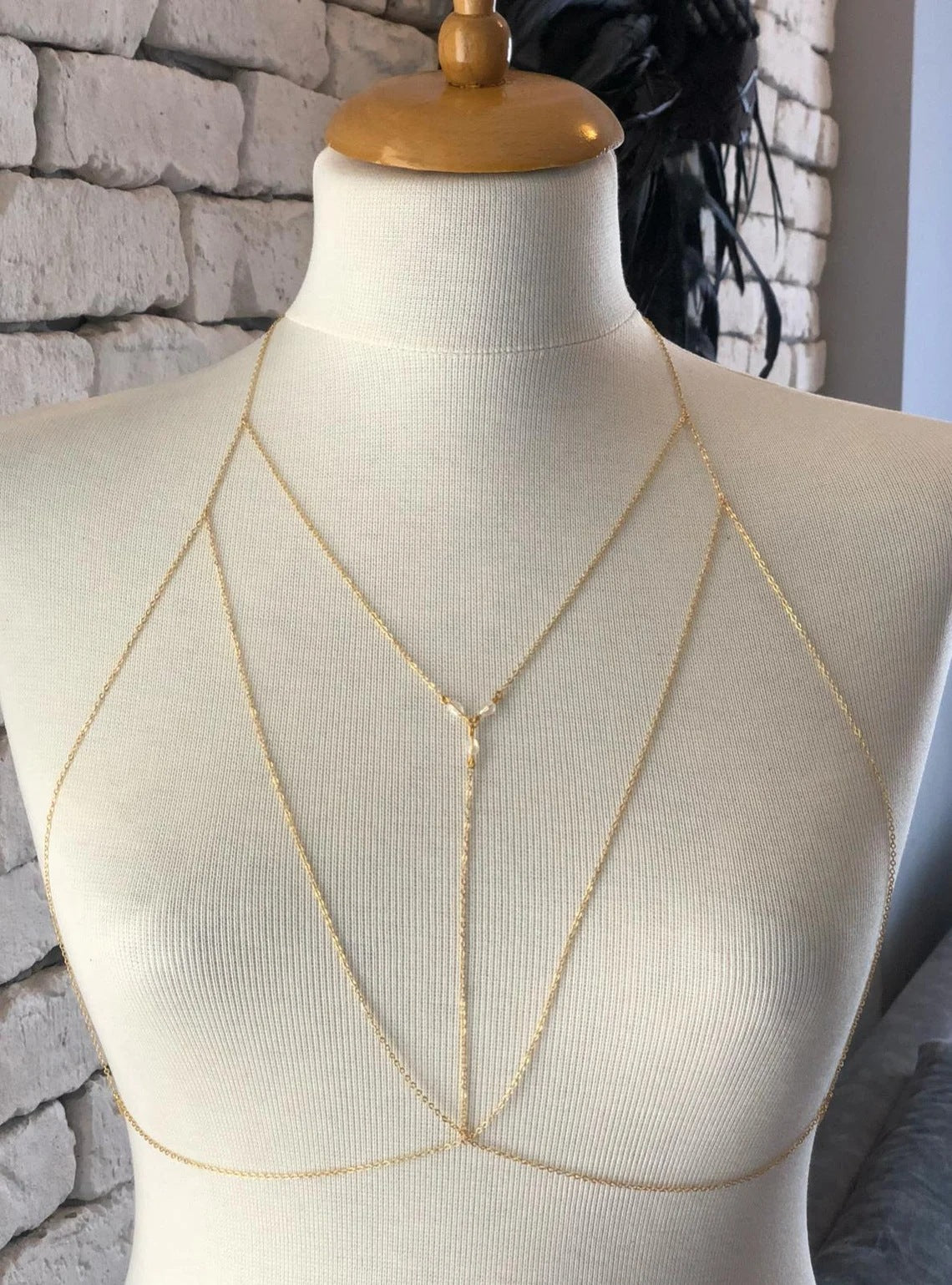 Trendy Women Body Chain Set with Sparkling Rhinestone Pendant Delicate Fringe Locket Necklace for Clavicle Chest Jewelry Elegant Sexy Pure Desire Style Fashion Accessory