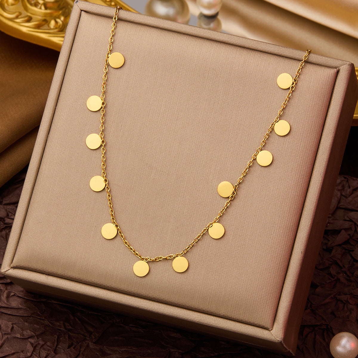 2025 New Titanium Steel Necklace for Women Elegant Minimalist Clavicle Chain Luxury Everyday Jewelry Trendy Instagram Style Fashion Accessory Versatile Lightweight Hypoallergenic Fine Jewelry