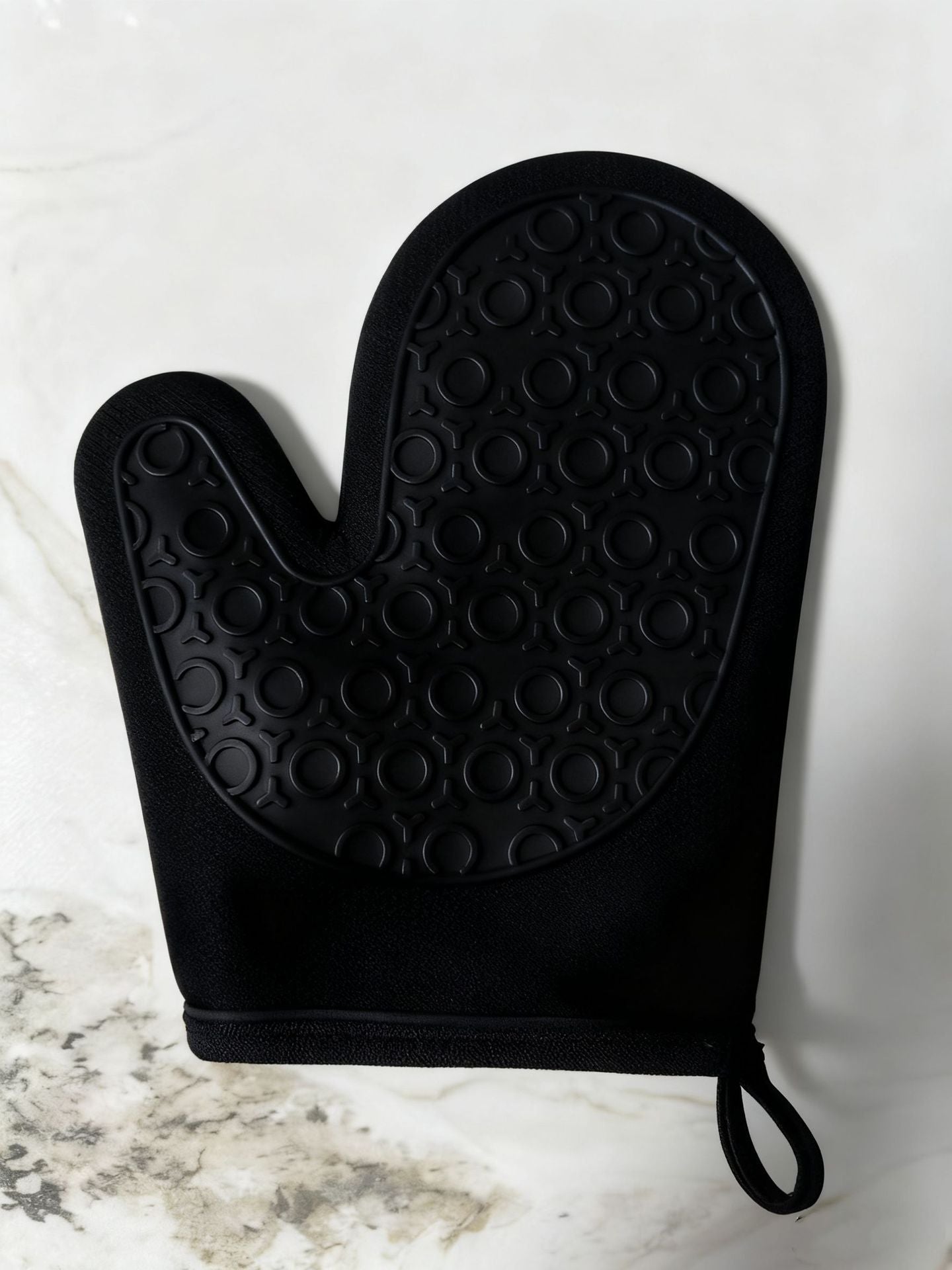Premium Heat Resistant Silicone Oven Mitts and Hot Pad Set 6 Piece Extra Long Kitchen Gloves for Baking Grilling Microwaving Dishwashing Safe Non Slip Dishwasher Safe Food Grade