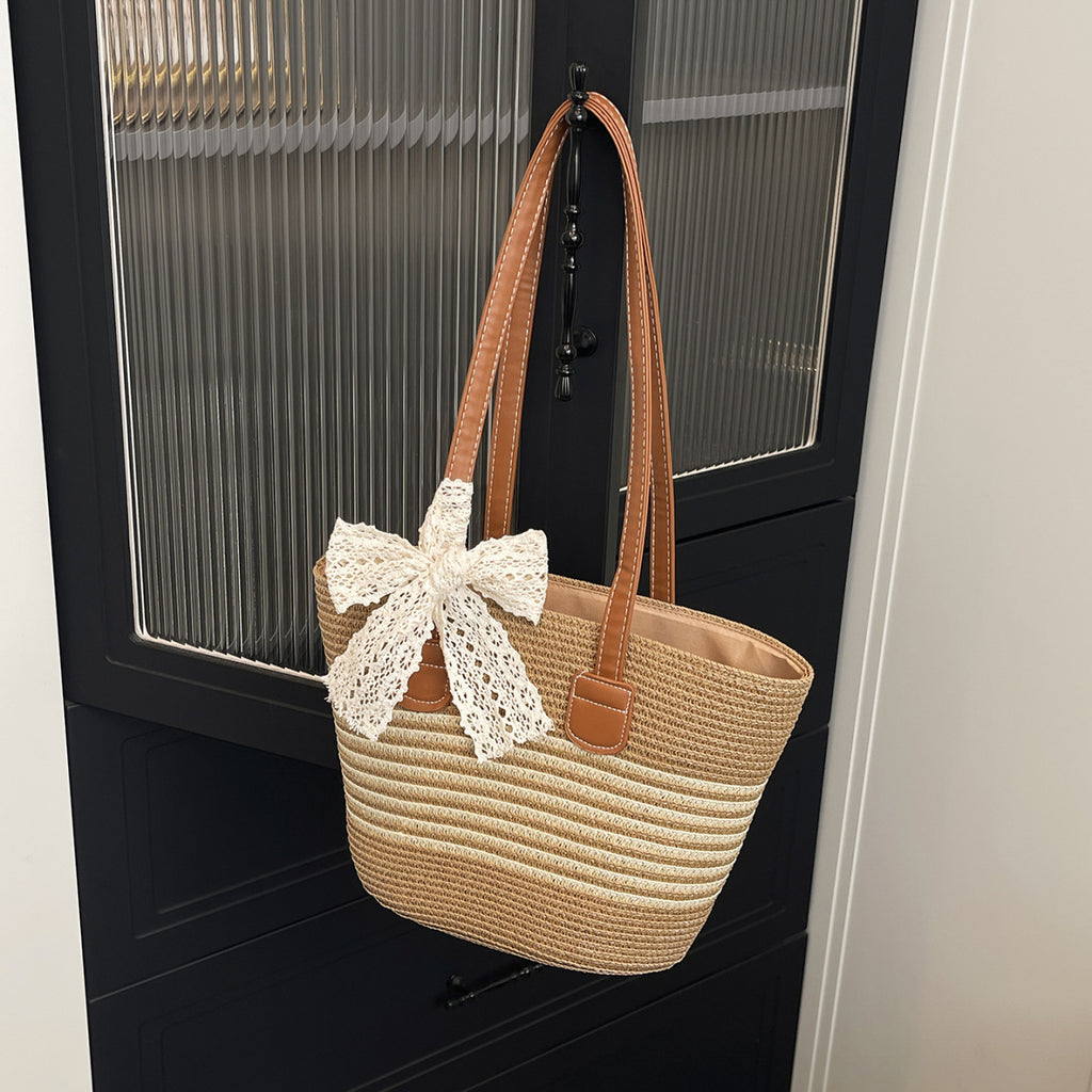 Handwoven Natural Seagrass Beach Bag Summer Vacation Tote for Women Boho Style Straw Handbag Lightweight Foldable Market Basket Travel Purse Casual Day Bag with Adjustable Strap Stylish Eco Friendly A