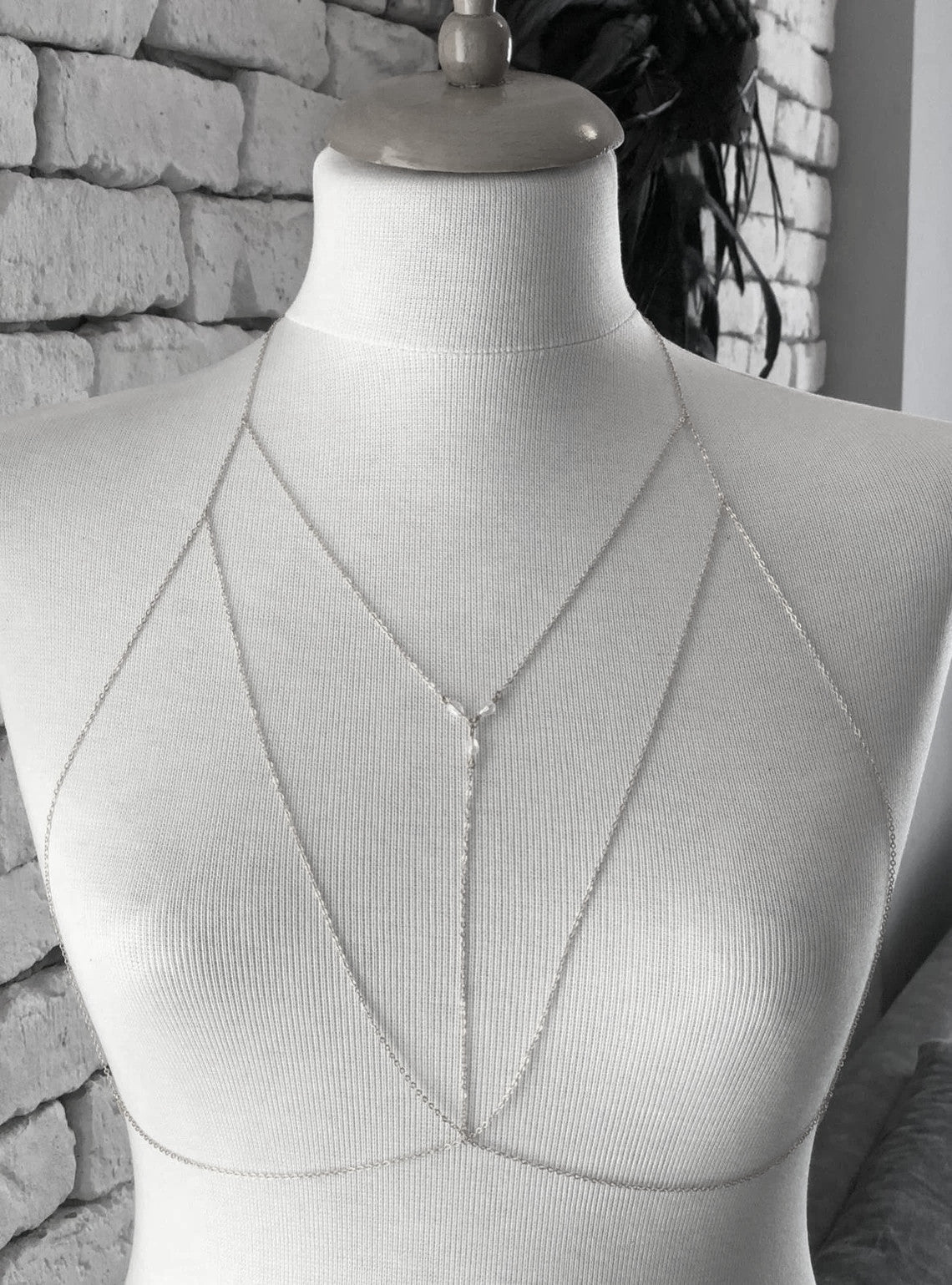 Trendy Women Body Chain Set with Sparkling Rhinestone Pendant Delicate Fringe Locket Necklace for Clavicle Chest Jewelry Elegant Sexy Pure Desire Style Fashion Accessory