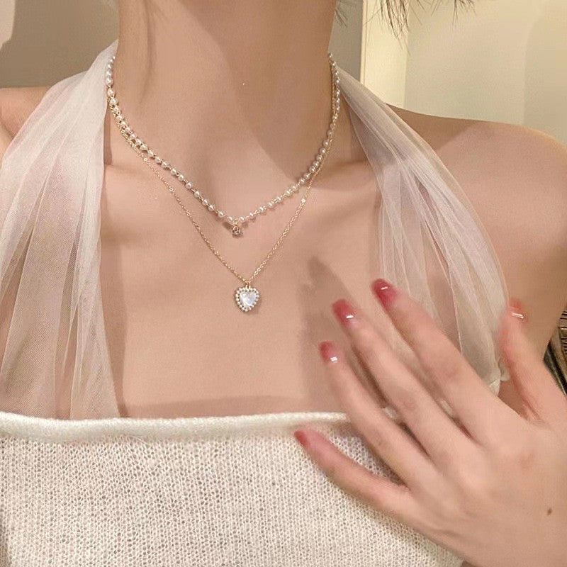 Sparkling Rhinestone and Pearl Necklace for Women Elegant Minimalist Locket Chain Trendy 2023 Fashion Jewelry Lightweight Luxury Delicate Choker Necklace Stylish Layering Piece