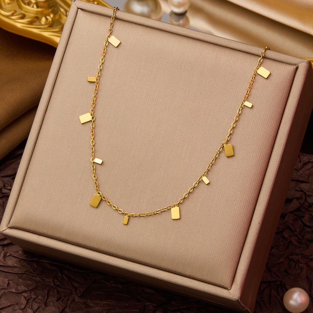 2025 New Titanium Steel Necklace for Women Elegant Minimalist Clavicle Chain Luxury Everyday Jewelry Trendy Instagram Style Fashion Accessory Versatile Lightweight Hypoallergenic Fine Jewelry