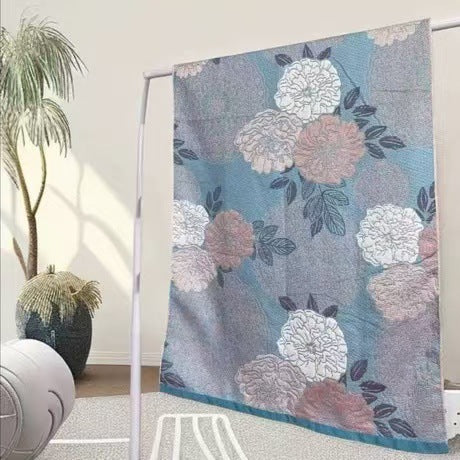Extra Large 80x160 cm Ultra Soft Absorbent Cotton Gauze Bath Towel for Adults and Kids Non Shedding Hypoallergenic Lightweight Quick Dry Home Spa Beach Use